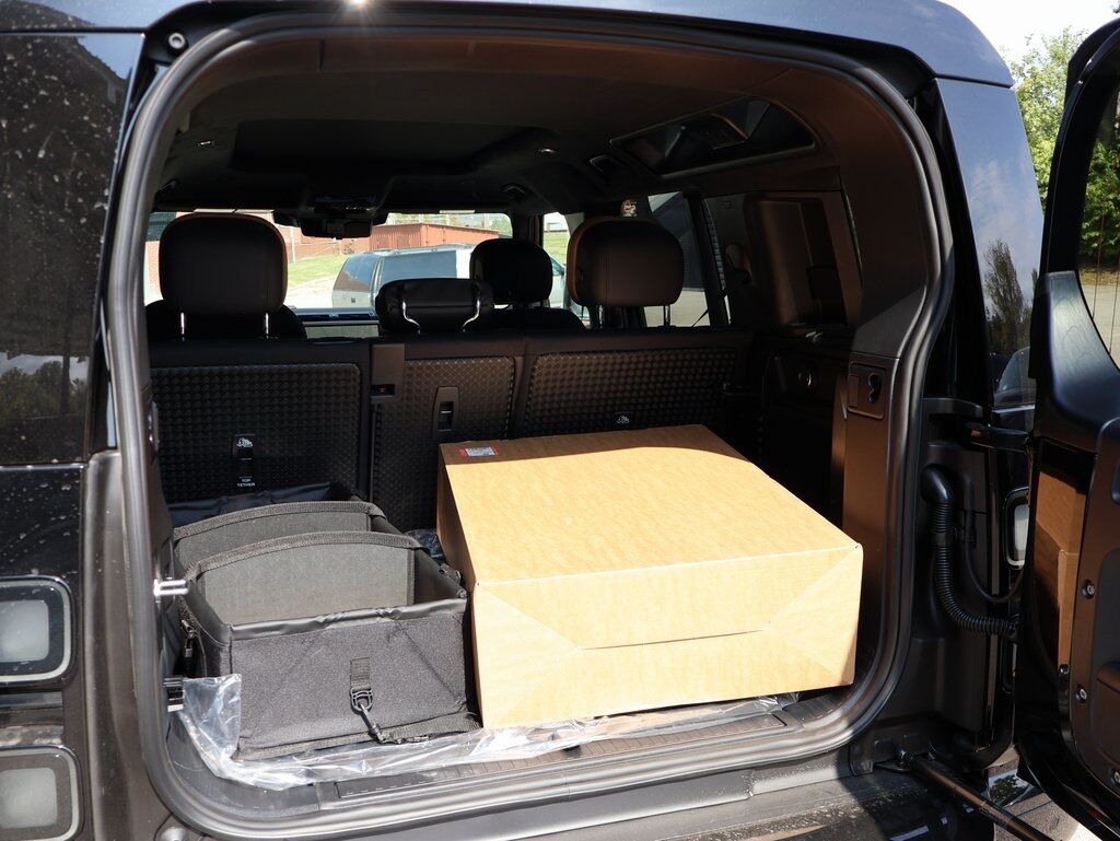 2026 Land Rover Defender 110 V8 San Clemente CA