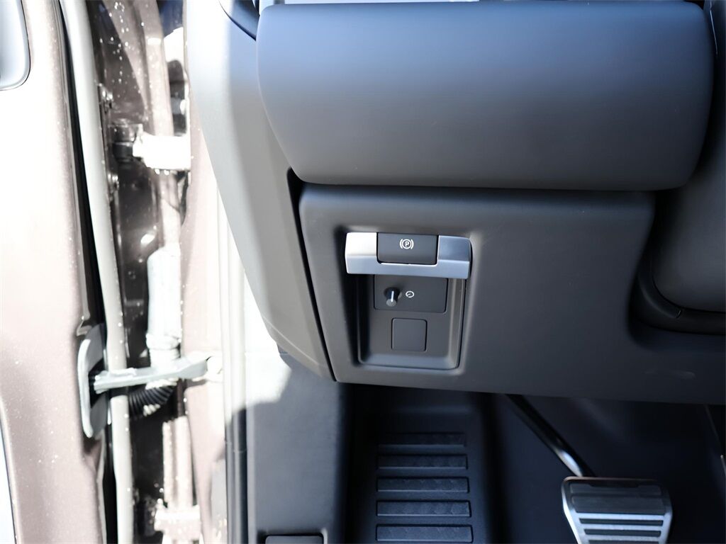 2026 Land Rover Defender 110 V8 San Clemente CA