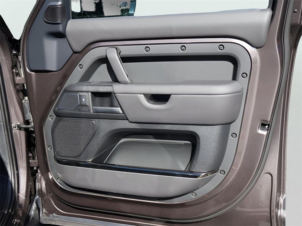 2026 Land Rover Defender 110 V8 San Clemente CA