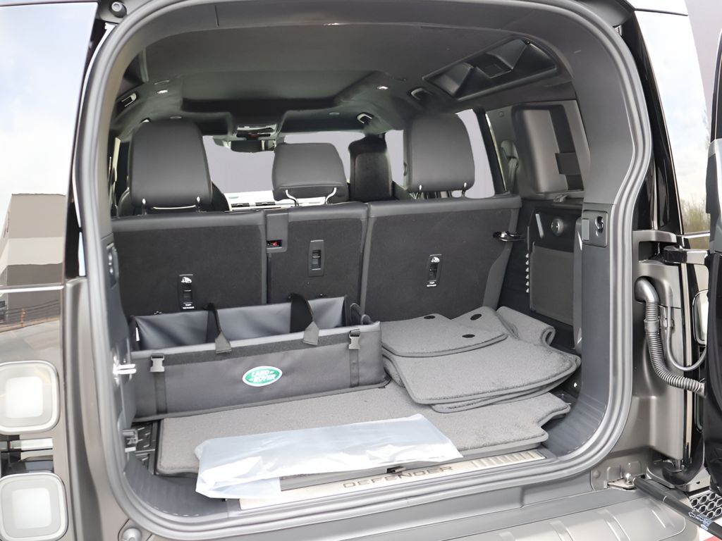 2026 Land Rover Defender 110 V8 San Clemente CA