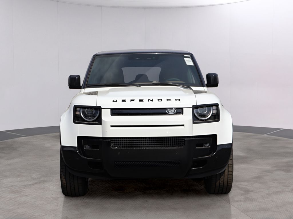 2026 Land Rover Defender 110 X-Dynamic SE