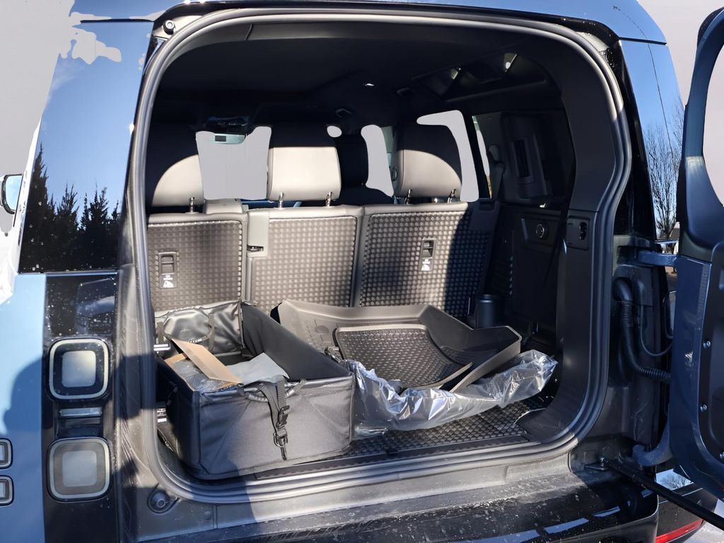 2026 Land Rover Defender 110 X-Dynamic SE San Clemente CA