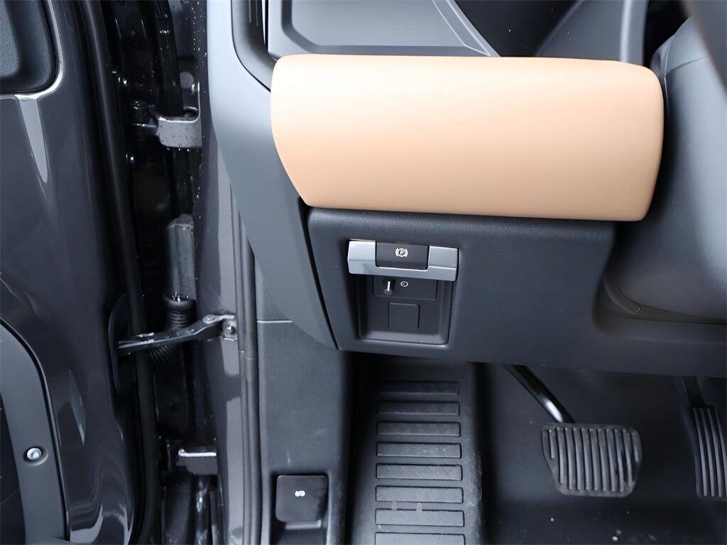 2026 Land Rover Defender 110 X-Dynamic SE San Clemente CA