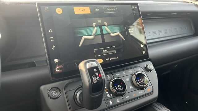 2026 Land Rover Defender OCTA San Juan TX 2026 Land Rover Defender OCTA San Juan TX