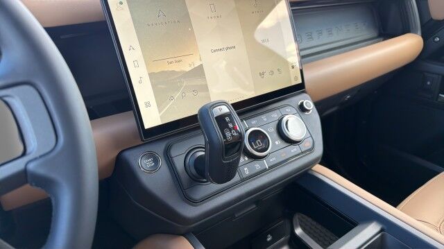 2026 Land Rover Defender X-Dynamic SE San Juan TX 2026 Land Rover Defender X-Dynamic SE San Juan TX