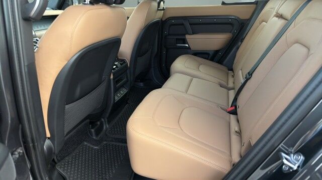 2026 Land Rover Defender X-Dynamic SE San Juan TX 2026 Land Rover Defender X-Dynamic SE San Juan TX
