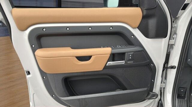 2026 Land Rover Defender X-Dynamic SE San Juan TX 2026 Land Rover Defender X-Dynamic SE San Juan TX