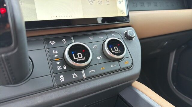 2026 Land Rover Defender X-Dynamic SE San Juan TX 2026 Land Rover Defender X-Dynamic SE San Juan TX