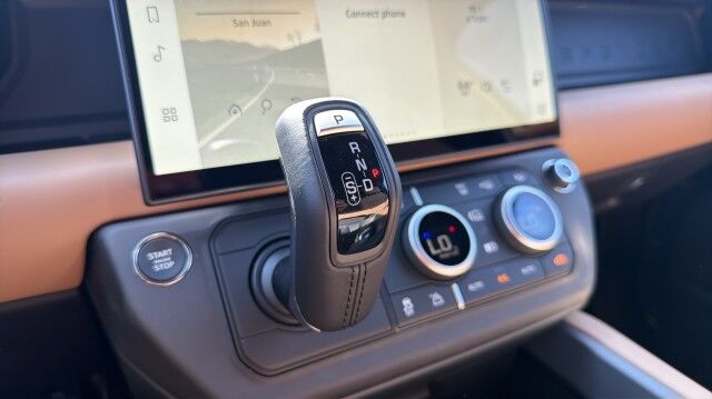 2026 Land Rover Defender X-Dynamic SE San Juan TX 2026 Land Rover Defender X-Dynamic SE San Juan TX