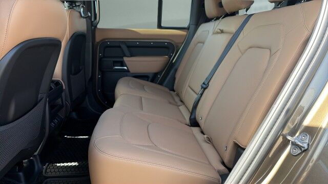 2026 Land Rover Defender X-Dynamic SE San Juan TX 2026 Land Rover Defender X-Dynamic SE San Juan TX