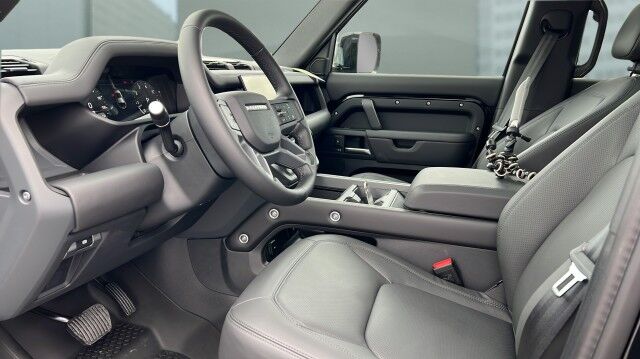 2026 Land Rover Defender X-Dynamic SE San Juan TX 2026 Land Rover Defender X-Dynamic SE San Juan TX