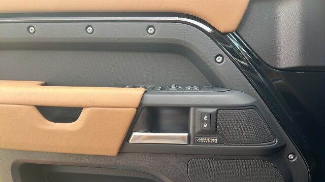 2026 Land Rover Defender X-Dynamic SE San Juan TX 2026 Land Rover Defender X-Dynamic SE San Juan TX