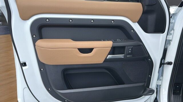 2026 Land Rover Defender X-Dynamic SE San Juan TX 2026 Land Rover Defender X-Dynamic SE San Juan TX