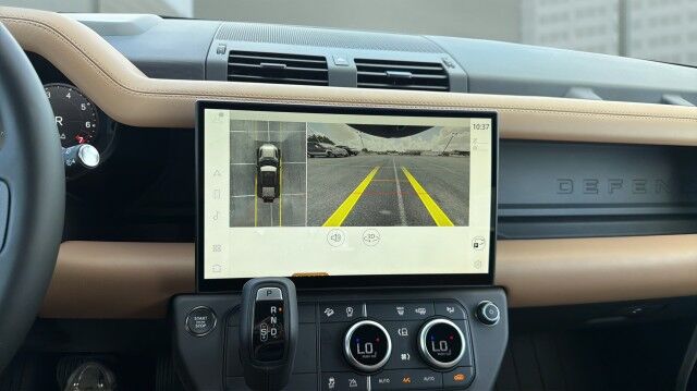 2026 Land Rover Defender X-Dynamic SE San Juan TX 2026 Land Rover Defender X-Dynamic SE San Juan TX