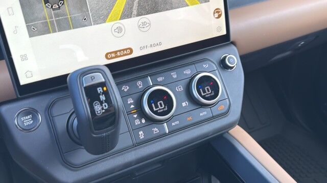 2026 Land Rover Defender X-Dynamic SE San Juan TX 2026 Land Rover Defender X-Dynamic SE San Juan TX