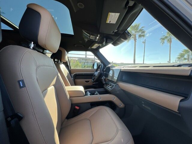 2026 Land Rover Defender X-Dynamic SE San Juan TX 2026 Land Rover Defender X-Dynamic SE San Juan TX