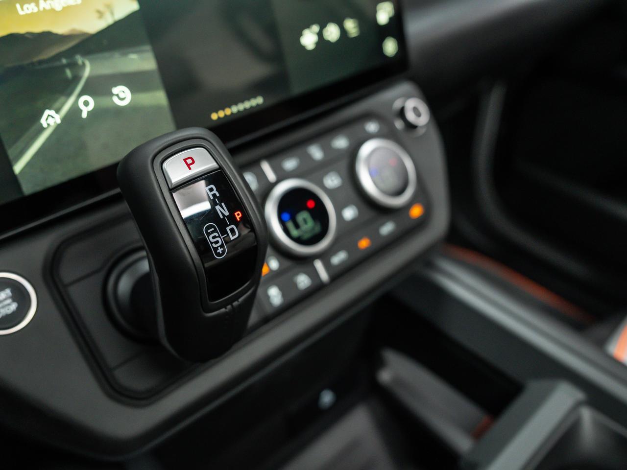 2026 Land Rover Defender X-Dynamic SE Van Nuys CA 2026 Land Rover Defender X-Dynamic SE Van Nuys CA