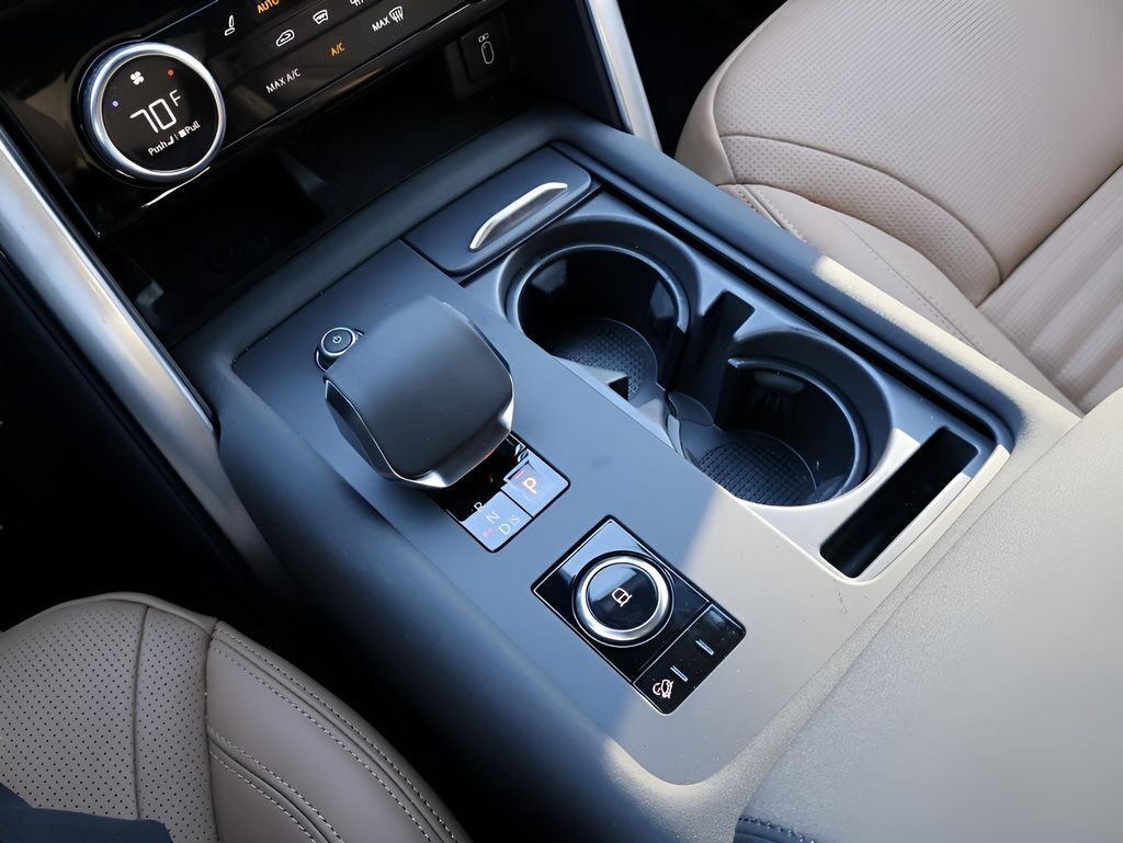 2026 Land Rover Discovery San Clemente CA