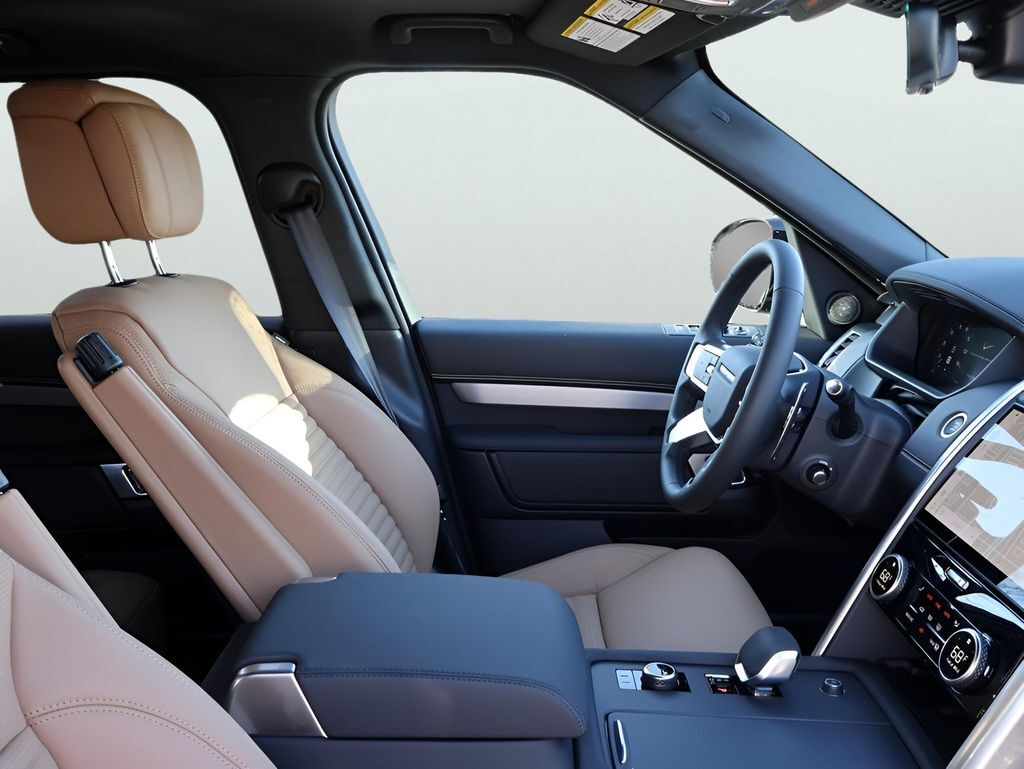 2026 Land Rover Discovery San Clemente CA