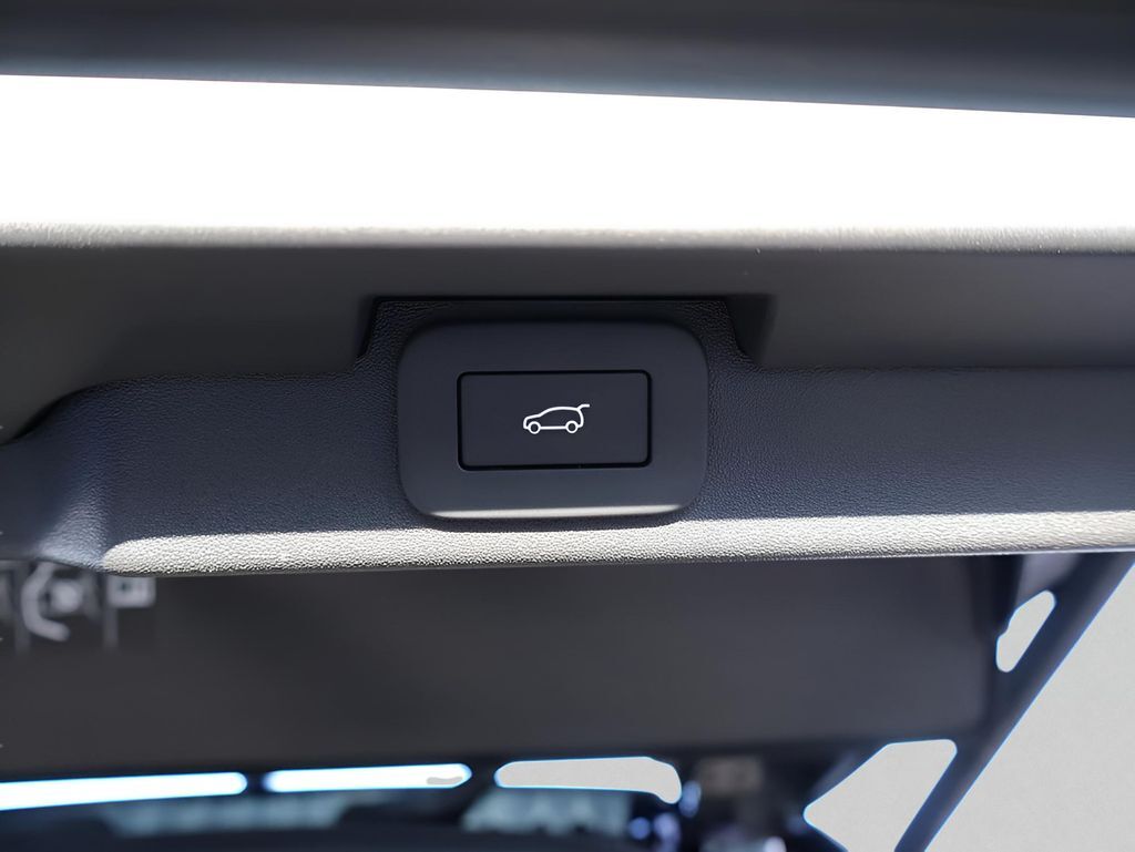 2026 Land Rover Discovery San Clemente CA