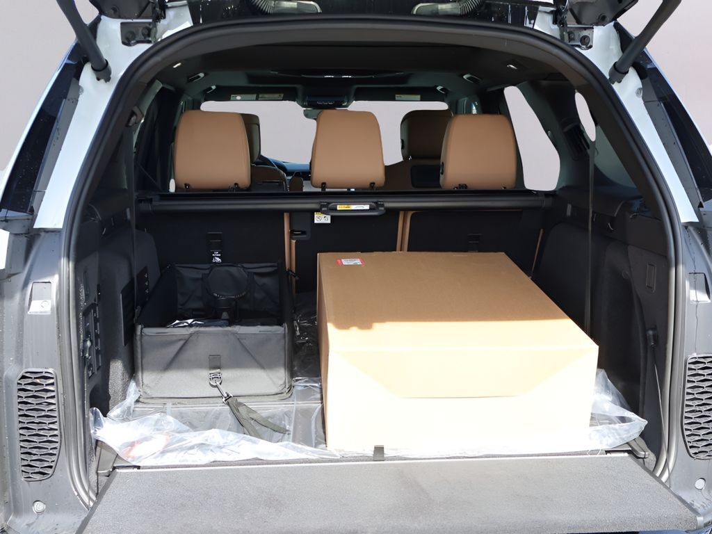 2026 Land Rover Discovery Dynamic SE San Clemente CA