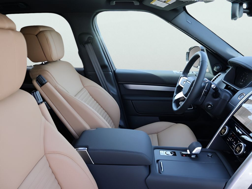 2026 Land Rover Discovery Dynamic SE San Clemente CA