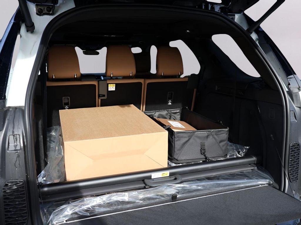 2026 Land Rover Discovery Dynamic SE San Clemente CA