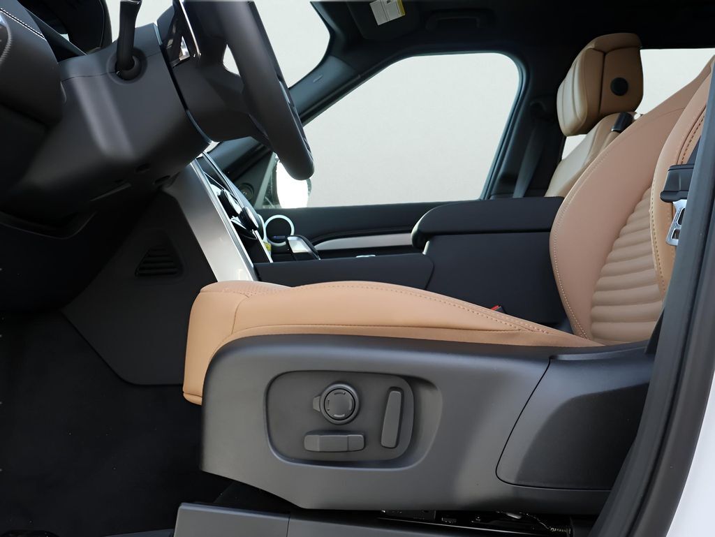 2026 Land Rover Discovery Dynamic SE San Clemente CA