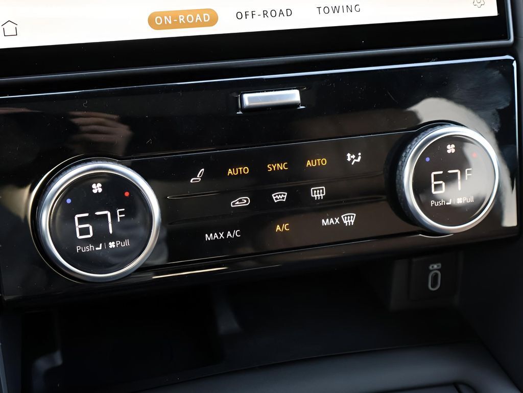 2026 Land Rover Discovery Dynamic SE San Clemente CA