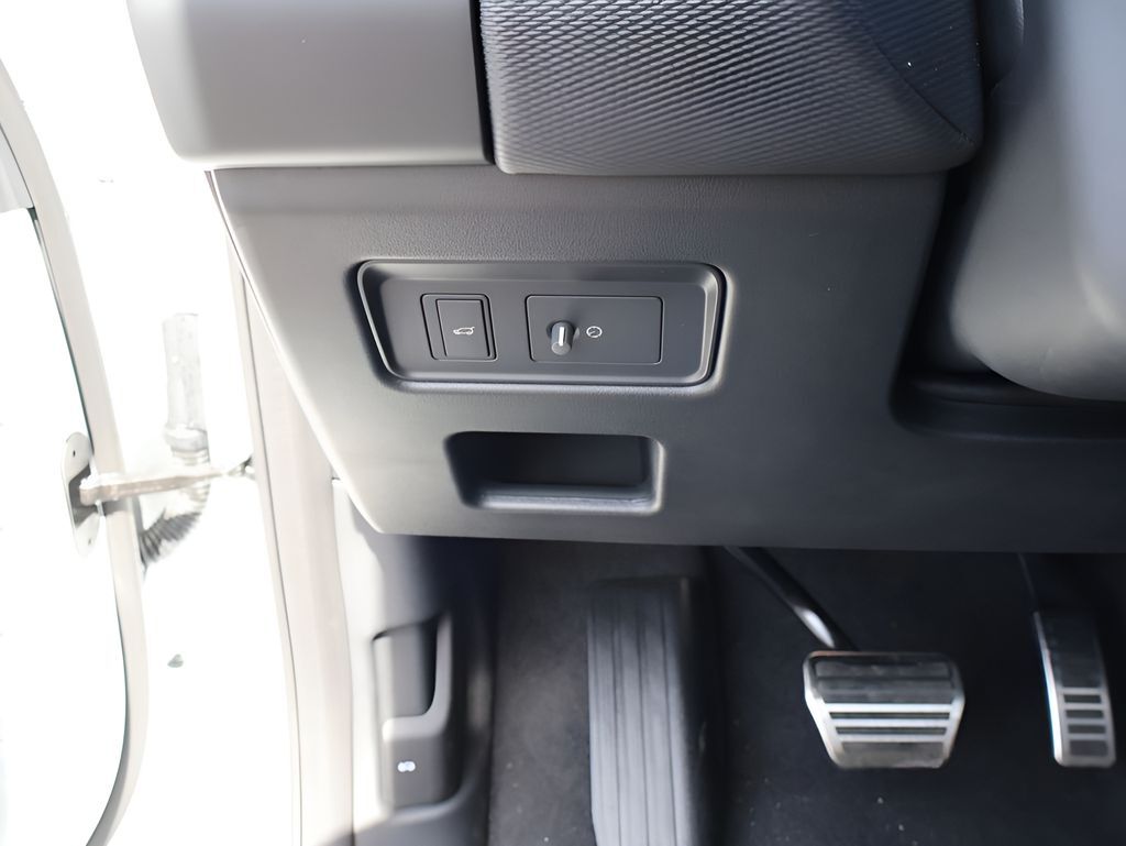 2026 Land Rover Discovery Dynamic SE San Clemente CA