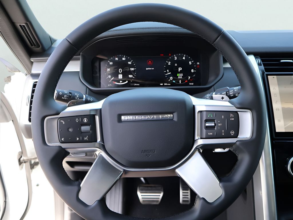 2026 Land Rover Discovery Dynamic SE San Clemente CA