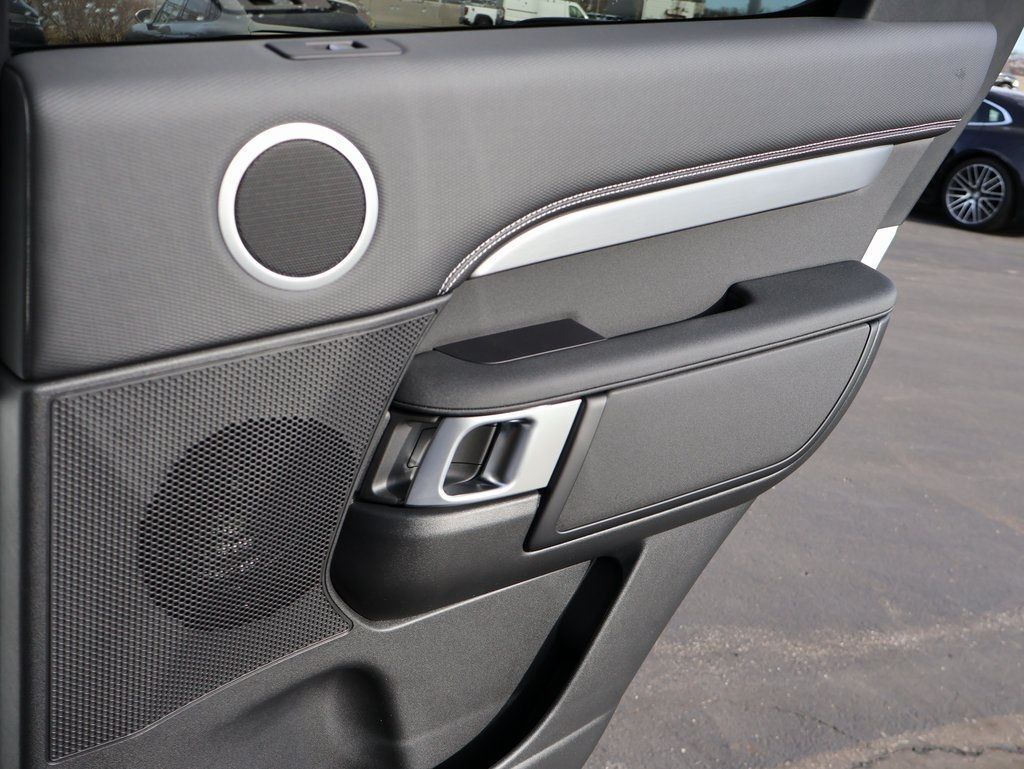 2026 Land Rover Discovery Dynamic SE San Clemente CA