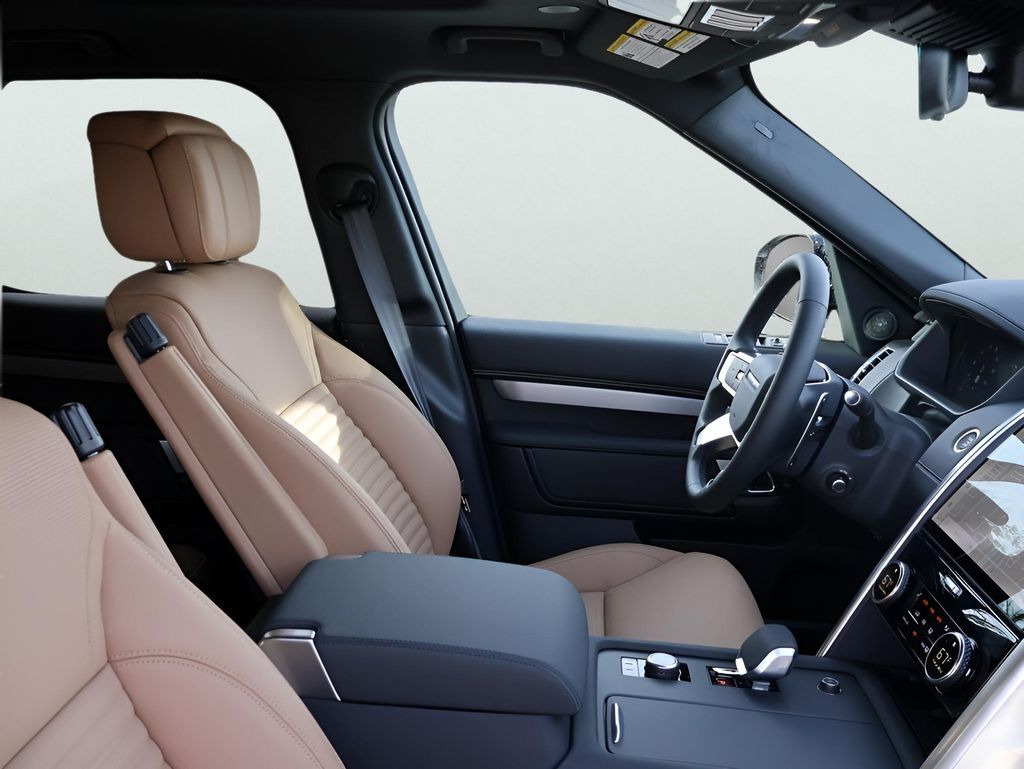 2026 Land Rover Discovery Dynamic SE San Clemente CA