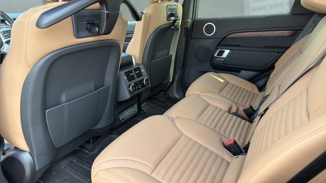 2026 Land Rover Discovery Dynamic SE San Juan TX 2026 Land Rover Discovery Dynamic SE San Juan TX