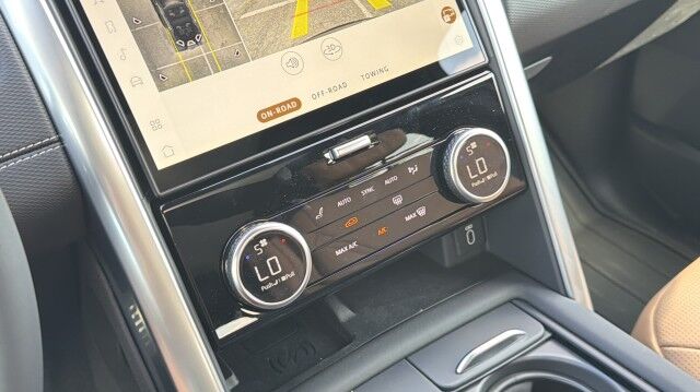 2026 Land Rover Discovery Dynamic SE San Juan TX 2026 Land Rover Discovery Dynamic SE San Juan TX