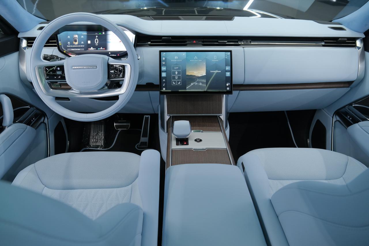 2026 Land Rover Range Rover SE Miami FL