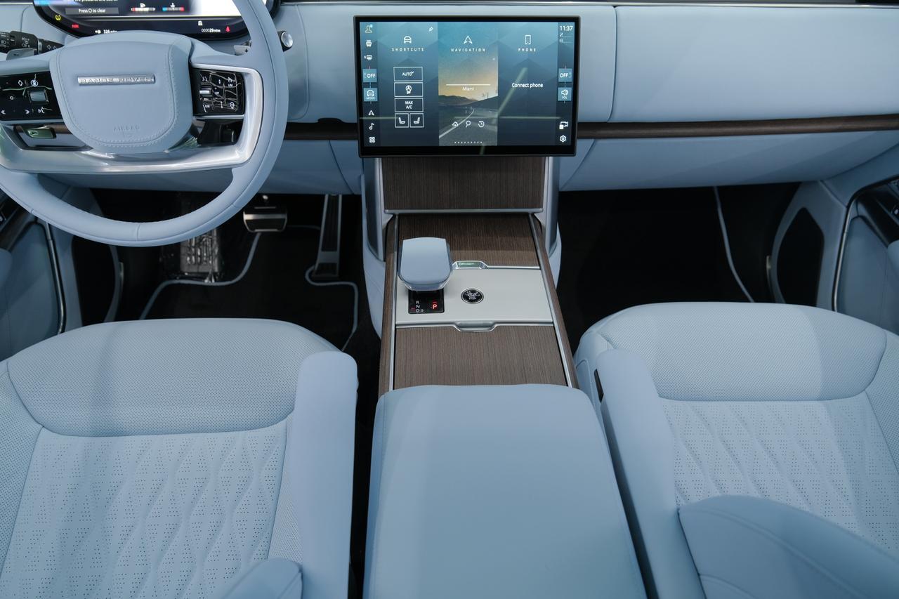 2026 Land Rover Range Rover SE Miami FL