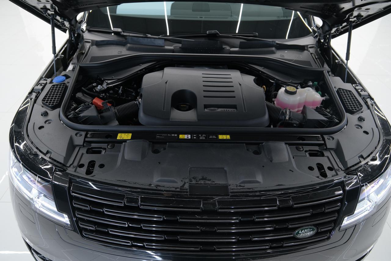 2026 Land Rover Range Rover SE Miami FL