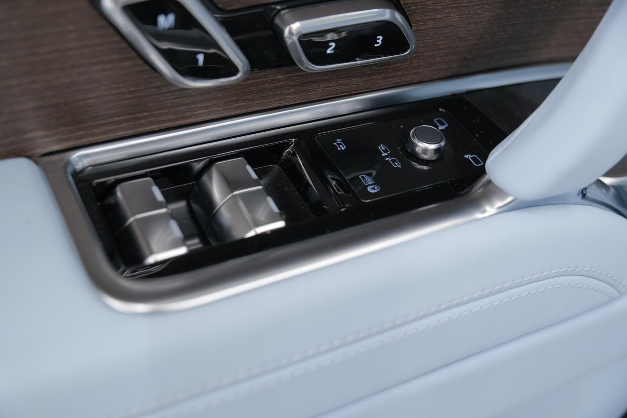2026 Land Rover Range Rover SE Miami FL