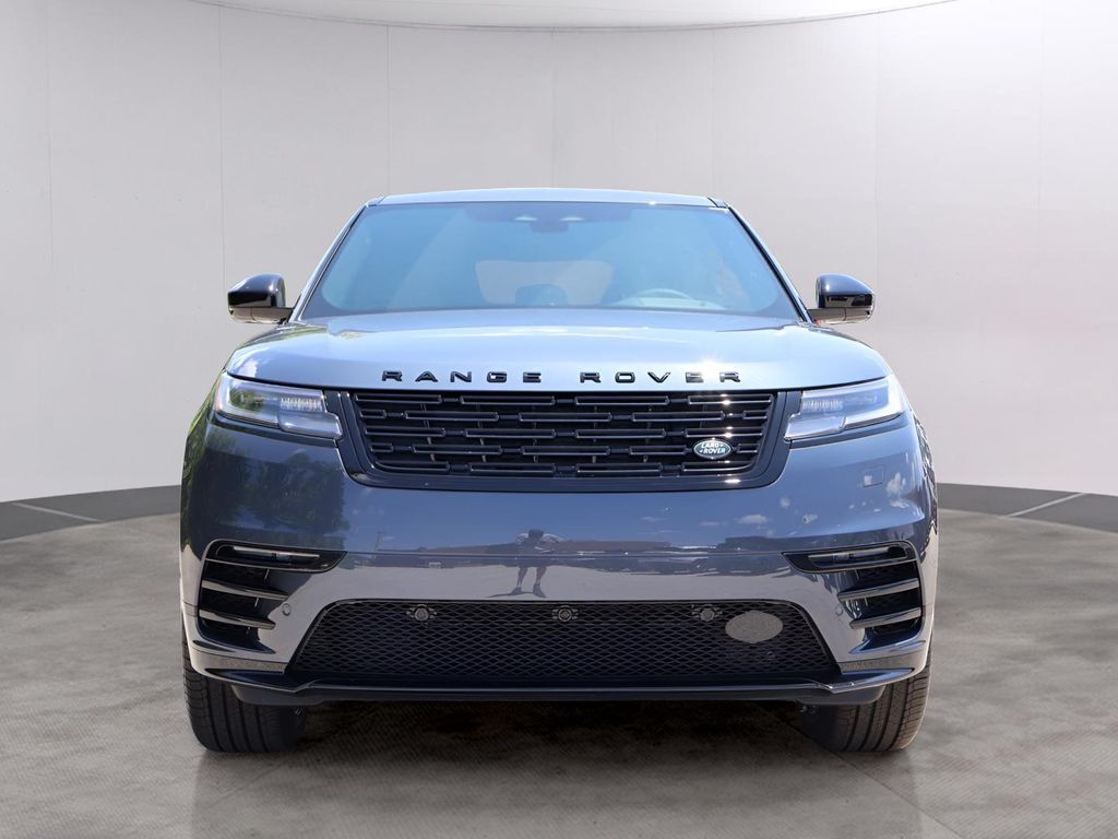 2026 Land Rover Range Rover Velar Dynamic SE