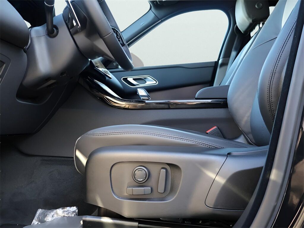 2026 Land Rover Range Rover Velar Dynamic SE San Clemente CA