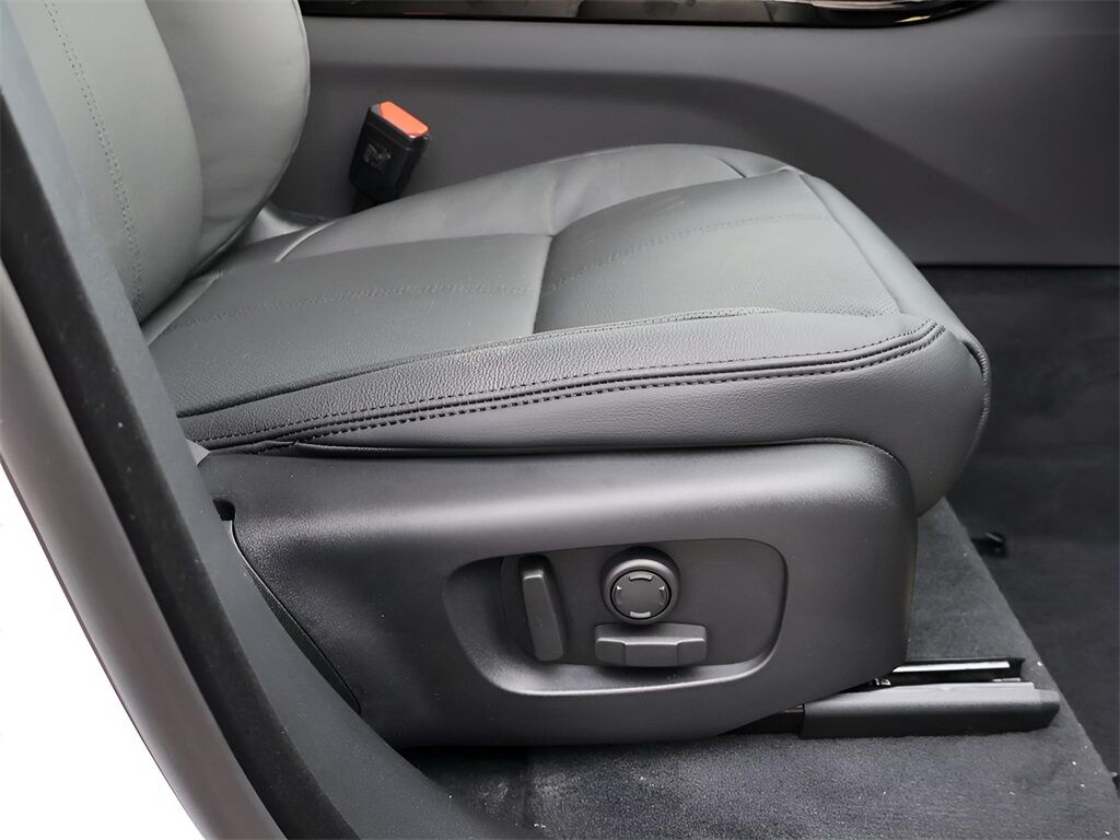 2026 Land Rover Range Rover Velar Dynamic SE San Clemente CA