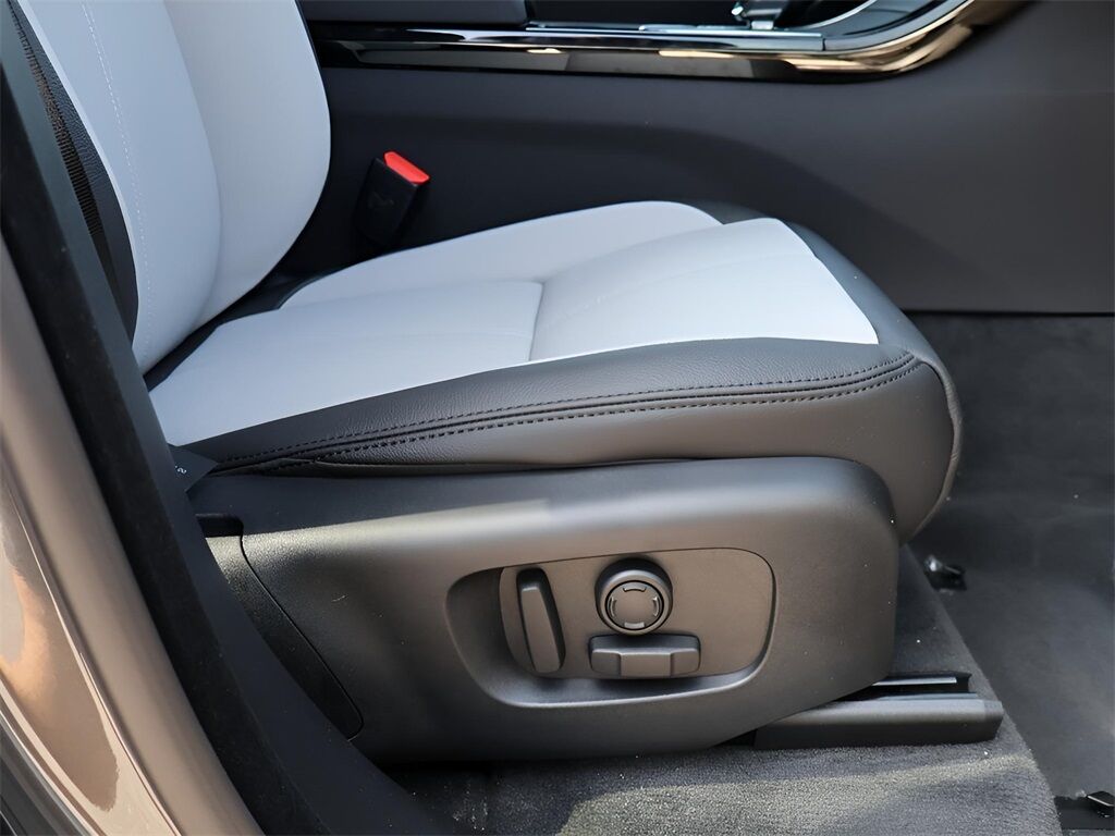 2026 Land Rover Range Rover Velar Dynamic SE San Clemente CA