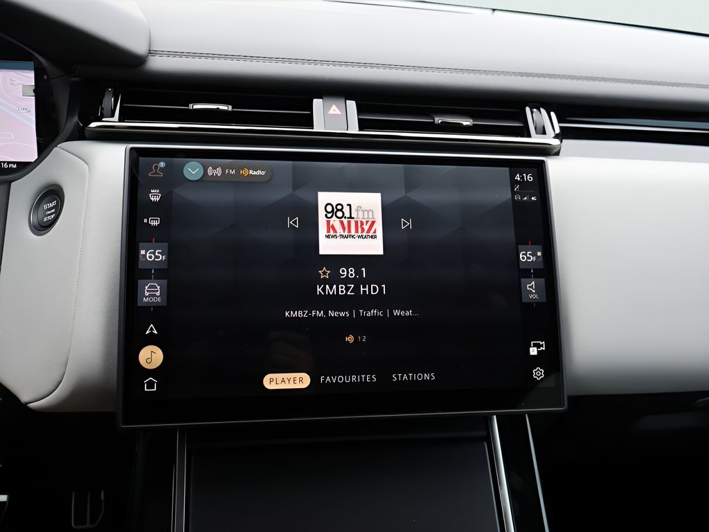 2026 Land Rover Range Rover Velar Dynamic SE San Clemente CA