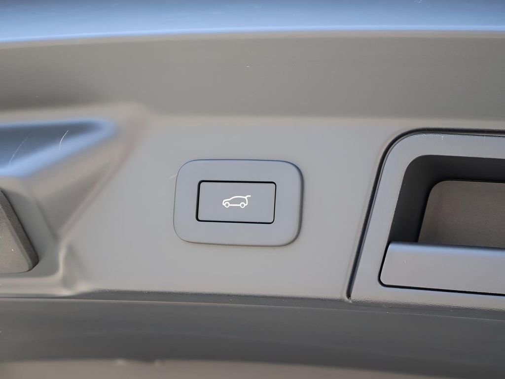 2026 Land Rover Range Rover Velar Dynamic SE San Clemente CA