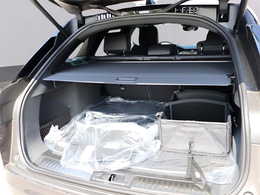 2026 Land Rover Range Rover Velar Dynamic SE San Clemente CA