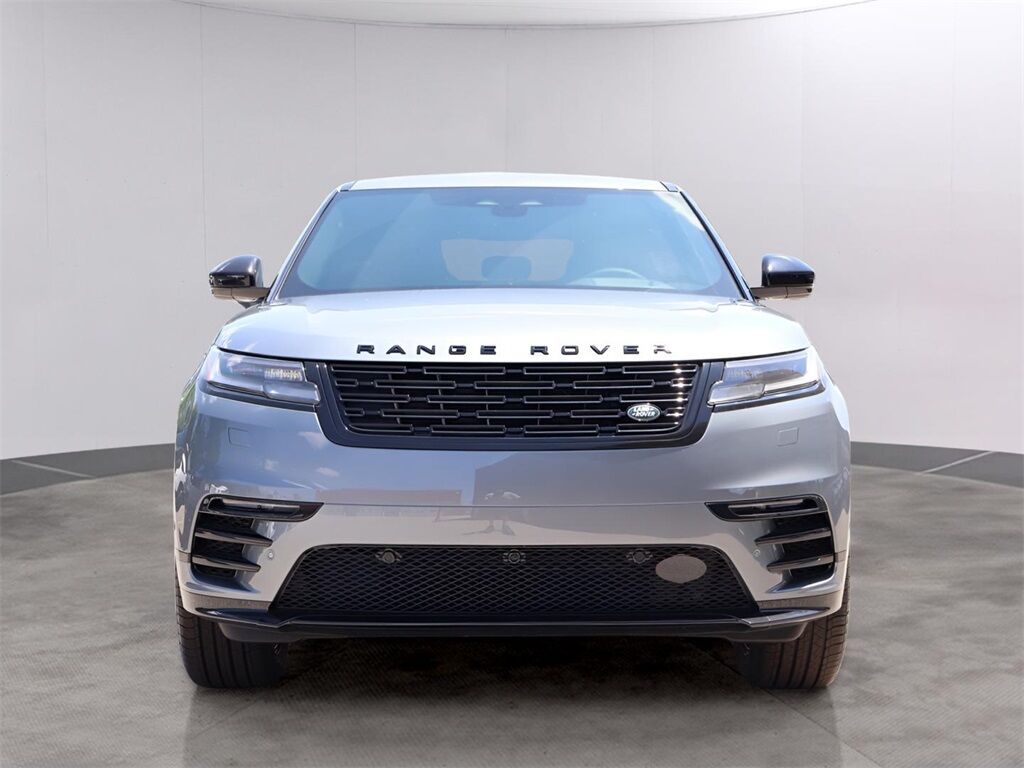 2026 Land Rover Range Rover Velar Dynamic SE