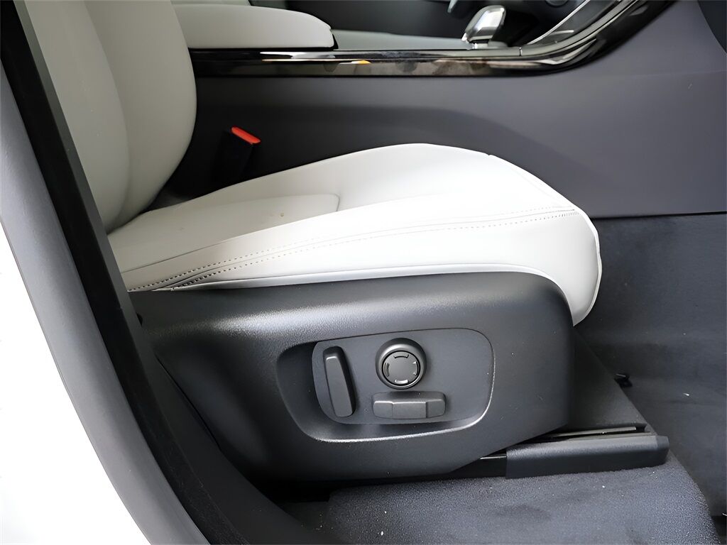 2026 Land Rover Range Rover Velar Dynamic SE San Clemente CA