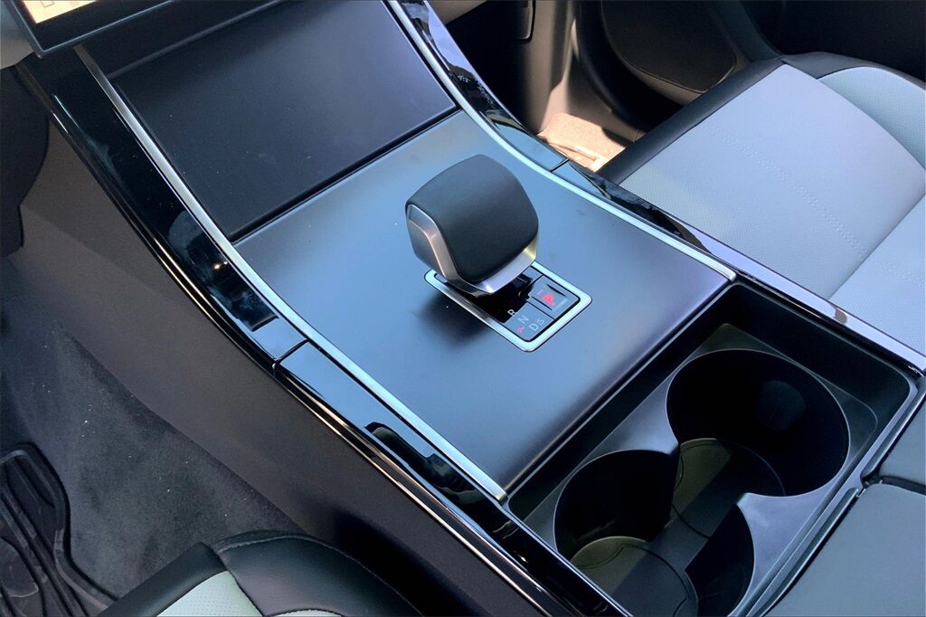 2026 Land Rover Range Rover Velar Dynamic SE San Jose CA
