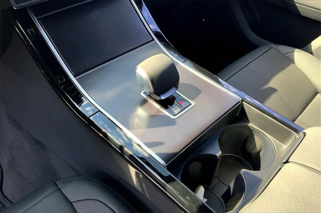 2026 Land Rover Range Rover Velar Dynamic SE San Jose CA